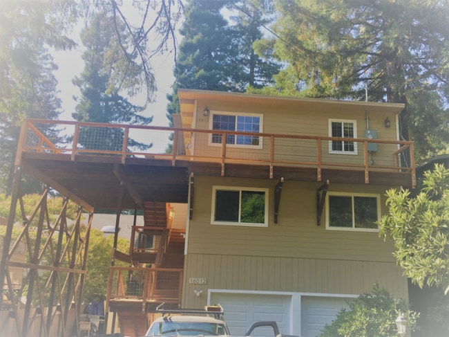 Building Photo - 16012 Drake Rd