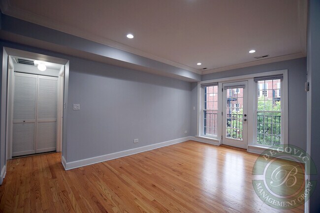 Foto del edificio - 7730 N Ashland Ave
