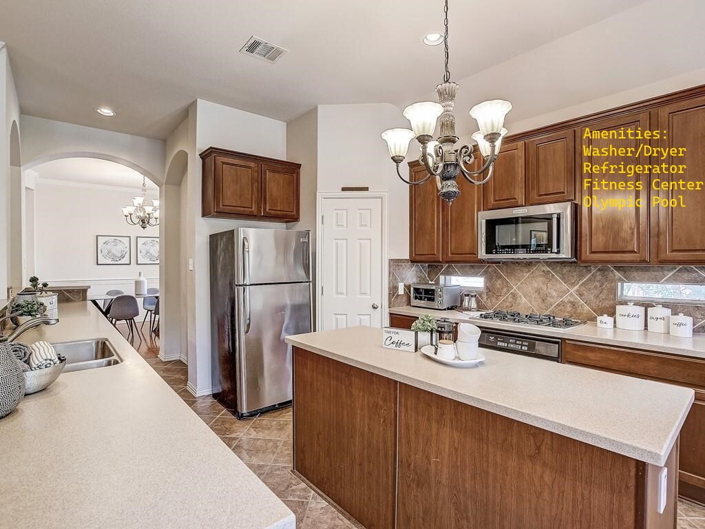 Foto principal - 2511 Powderham Ln