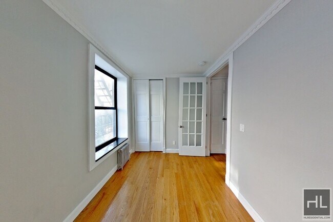 Foto del edificio - E 100TH ST.