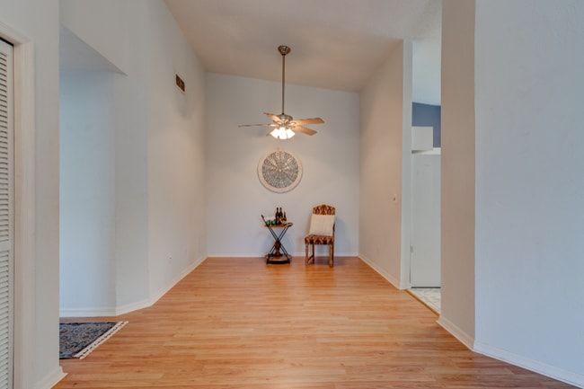 Building Photo - 6152 Sequoia Dr