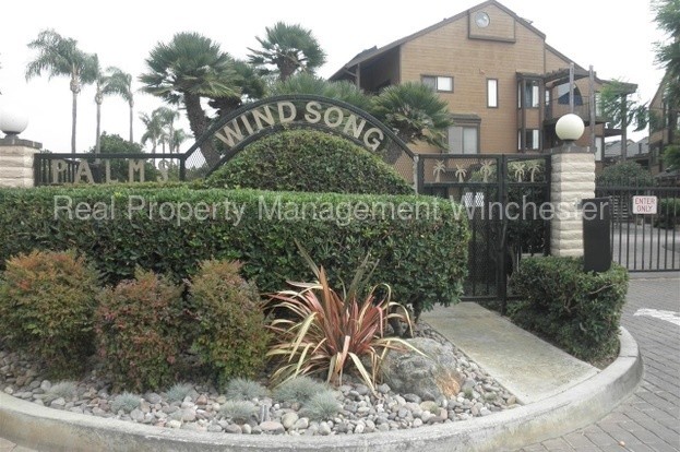 Primary Photo - 4014 Aguila St