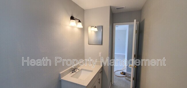 Foto del edificio - 4400 45th St N