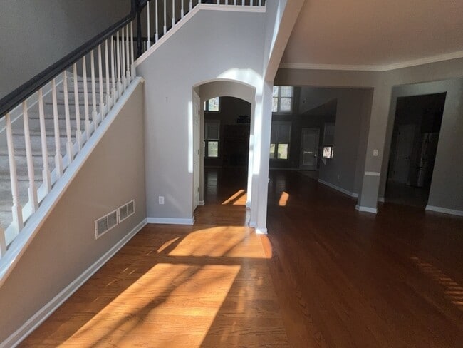 Building Photo - 13065 Tidewater Crossing