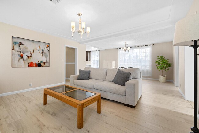 Foto del edificio - 1922 Scenic Ave