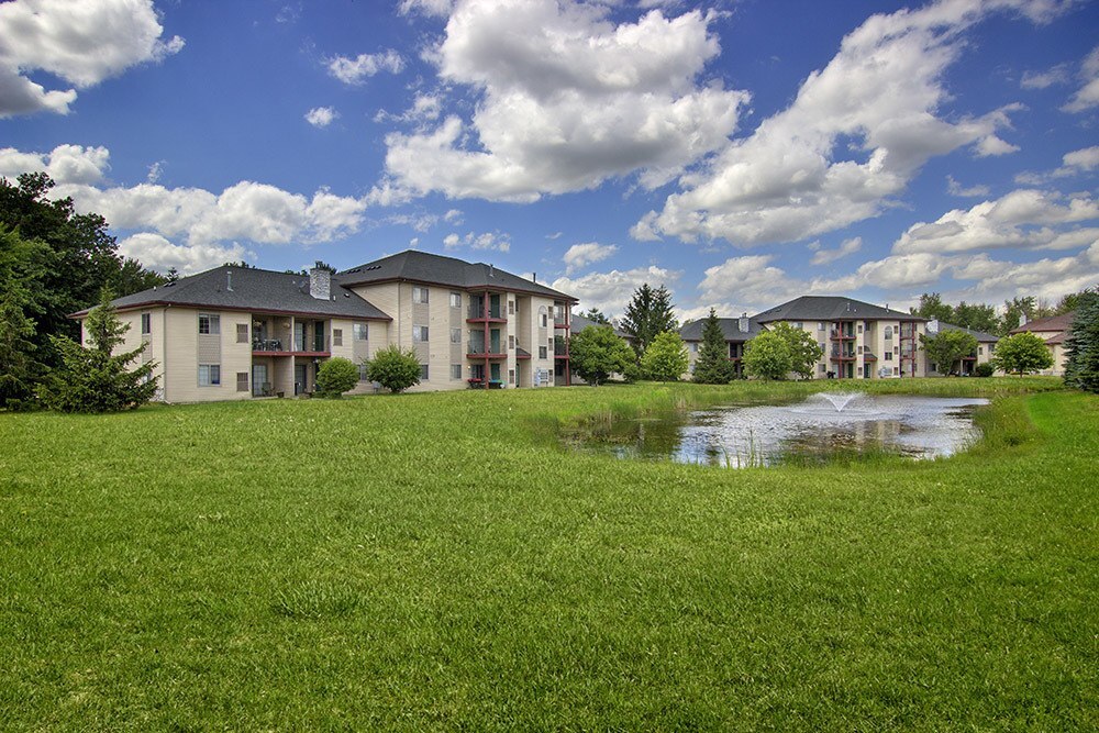 Primary Photo - Stone Crest Apartments