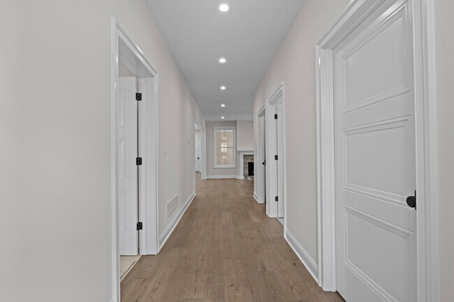 Foto del edificio - 3540 Harper Woods Ln