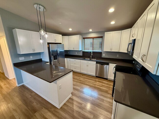 Foto del edificio - Charming 2-Bed, 2-Bath Home in the Heart o...