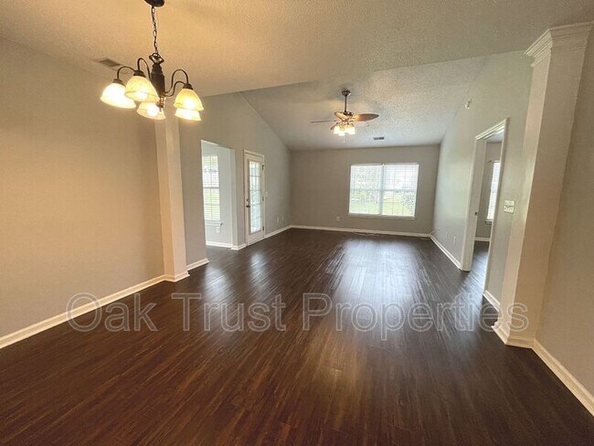 Foto del edificio - 7332 Stoney Moss Wy