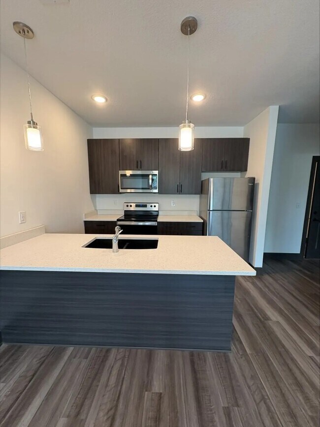 Building Photo - GreenBerry Apartments