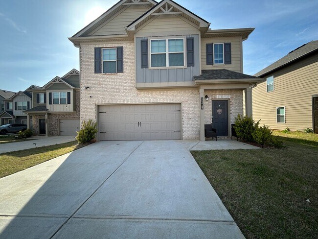 Foto del edificio - **Move in with NO SECURITY DEPOSIT**11612 Winston Dr - Available NOW! $100 Off First 2 Months!  –...