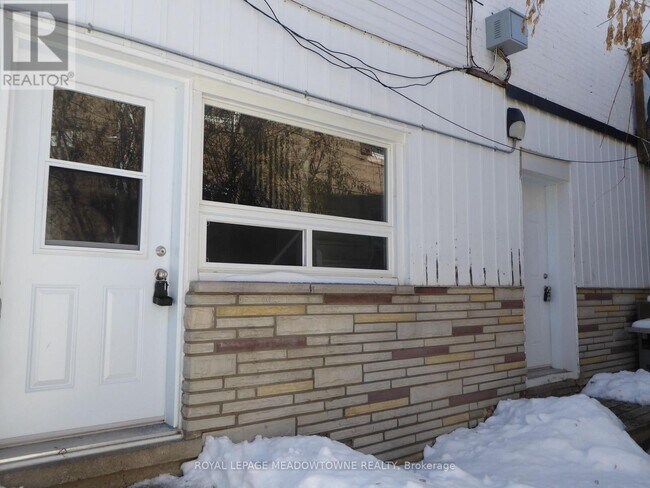 Photo du bâtiment - 12 Wesleyan St