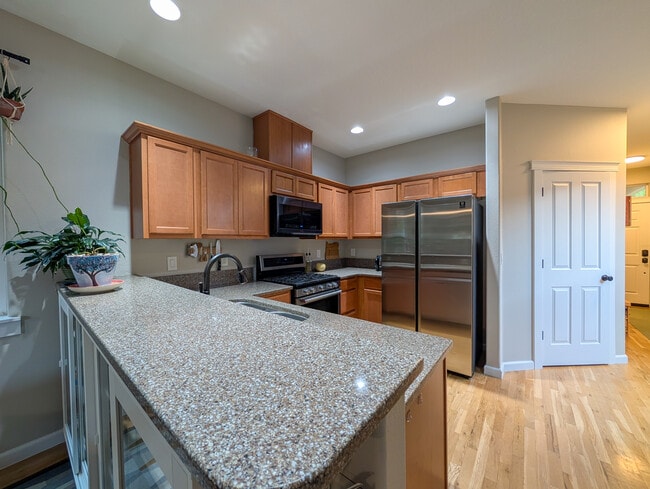 Foto del edificio - 2436 N Kilpatrick St