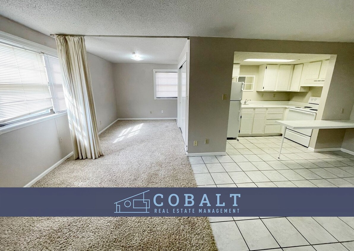 Primary Photo - Studio apartment 1/2 block from campus! Re...