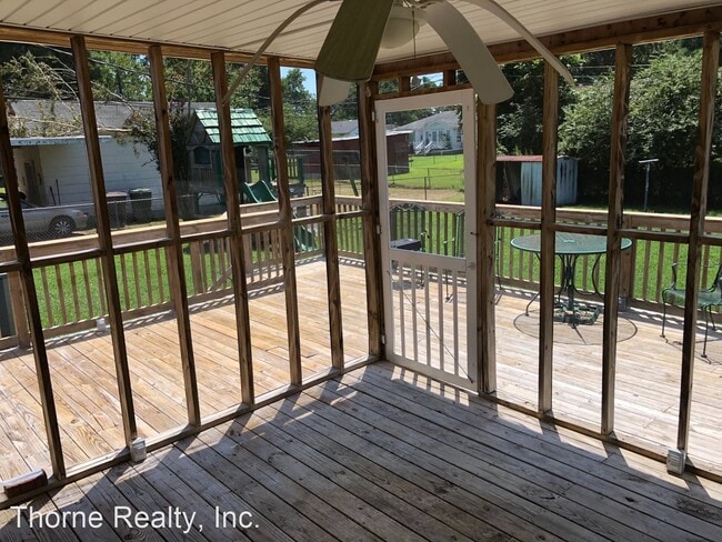 Building Photo - 3 br, 1 bath House - 2300 Panola Street