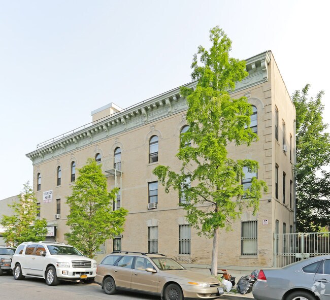 Building Photo - 187 Utica Ave