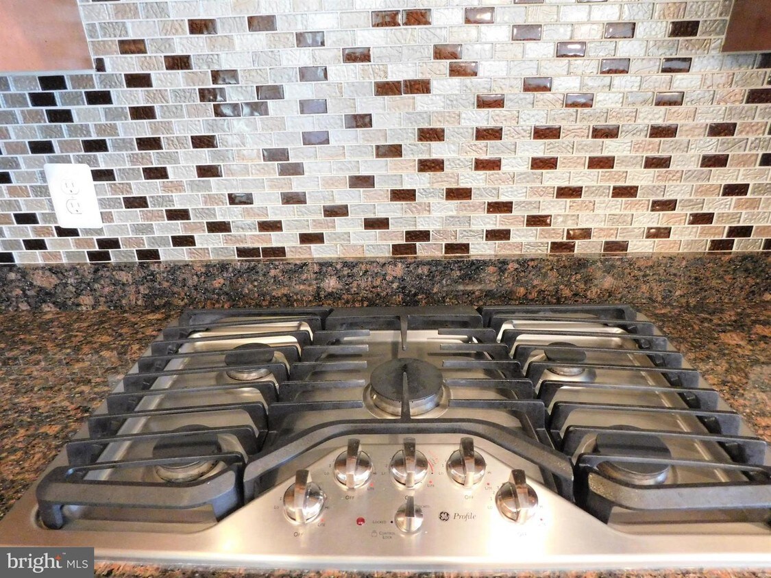 Foto principal - 21274 Park Grove Terrace