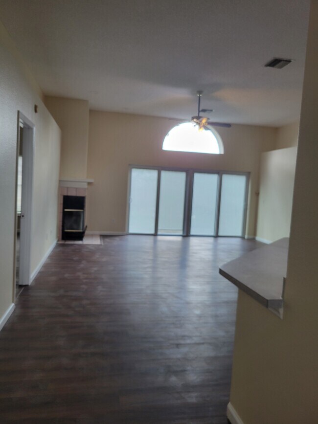 Building Photo - 1048 California Creek Dr