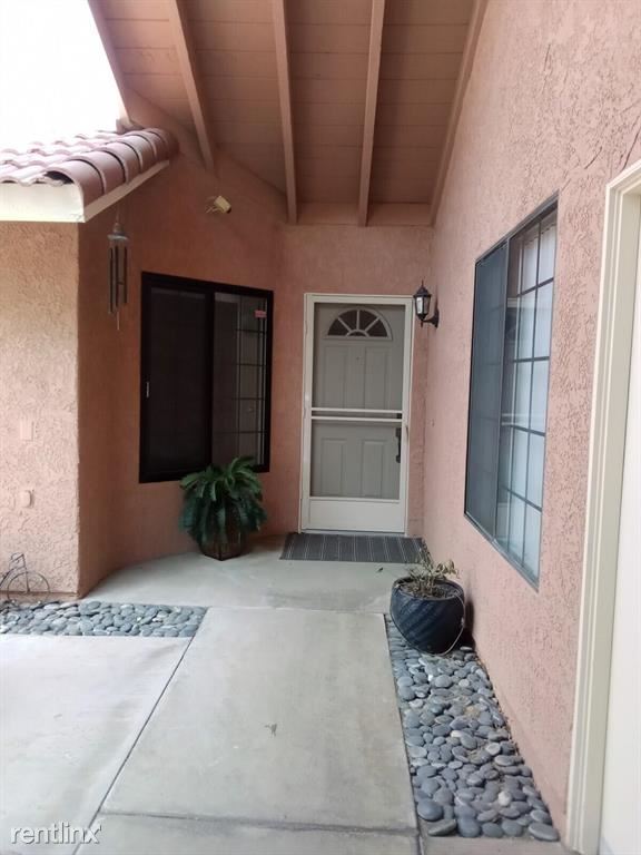 Foto principal - 2 br, 2 bath House - 42692 Sand Dune Dr