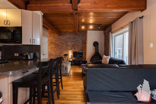 Foto del edificio - 1131 W Drummond Pl