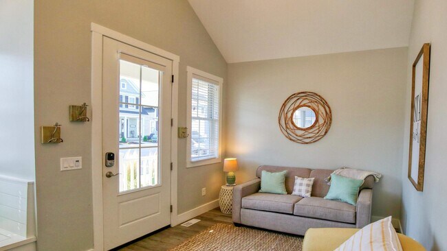 Building Photo - 226 Leeward Way
