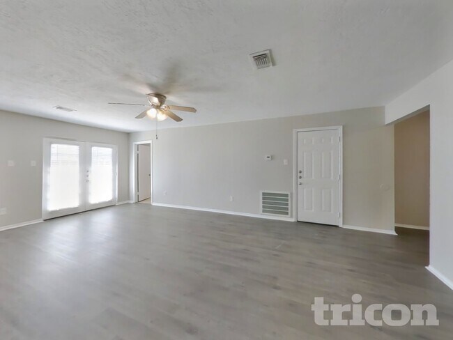 Foto del edificio - 20118 Misty Pines Dr