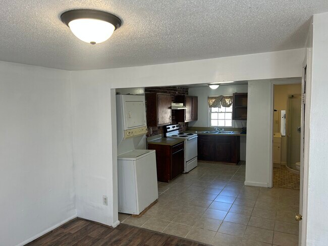 Foto del edificio - 520 Buckley St