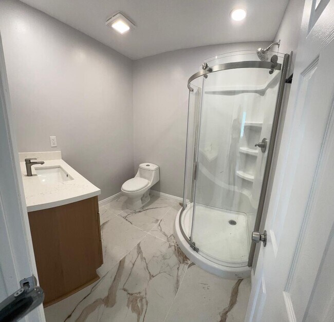 Foto del edificio - 3117 Pearl Dr