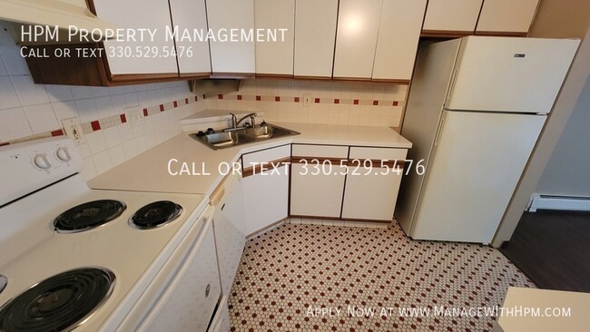 Foto del edificio - Spacious 2 bedroom apartment in Akron