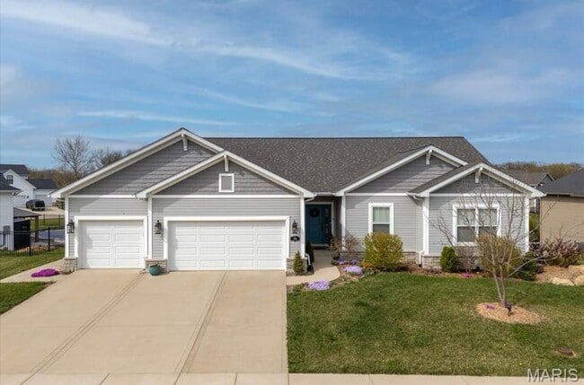 Building Photo - 536 Flagstone Pass Dr