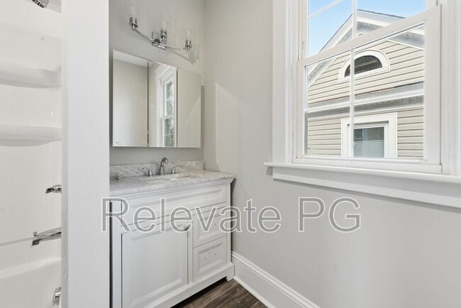 Building Photo - 3100 1st Ave