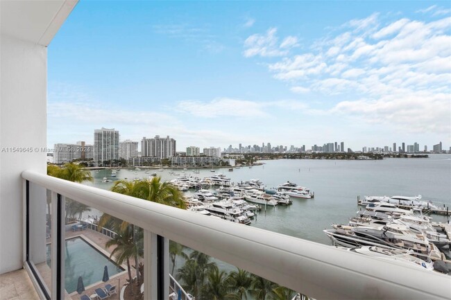 Foto del edificio - 1900 Sunset Harbour Dr