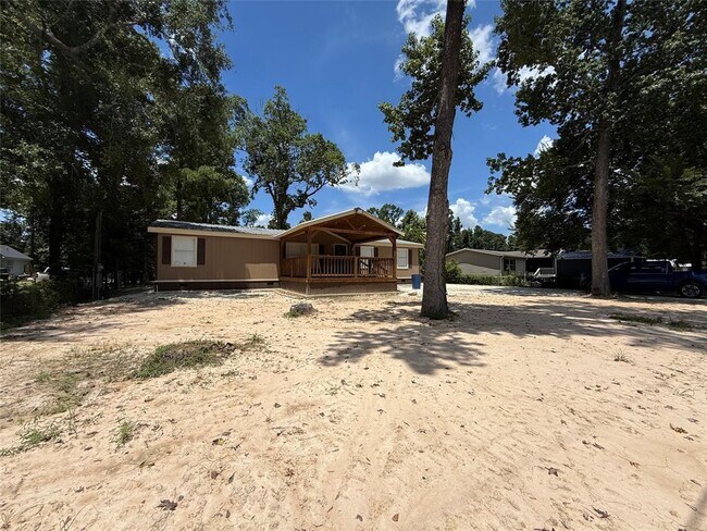 Building Photo - 16767 Oak Knoll Dr