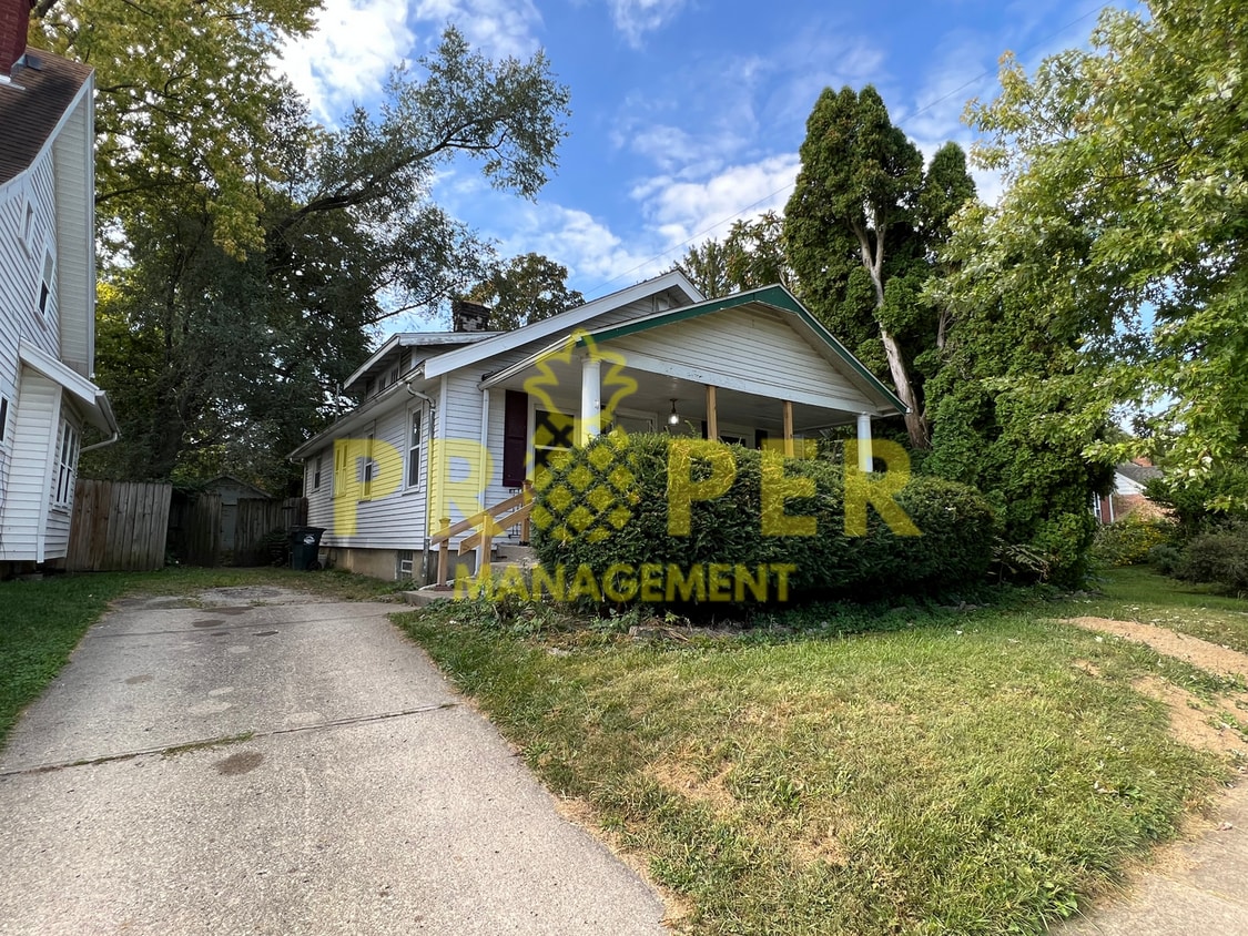 Primary Photo - 2 bedroom 1 bath house