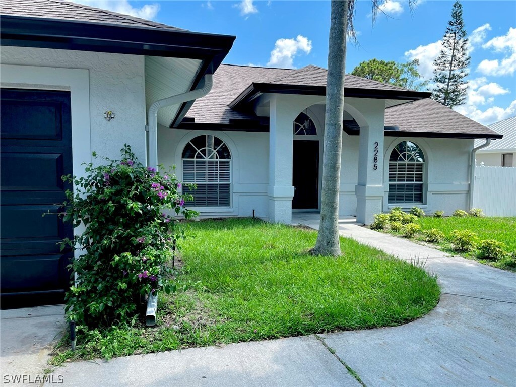 Foto principal - 2285 River Reach Dr