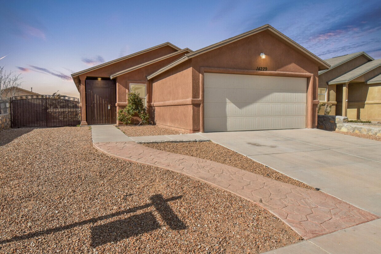 14229 Poets Rock Ln, El Paso, TX 79938 House Rental in El Paso, TX