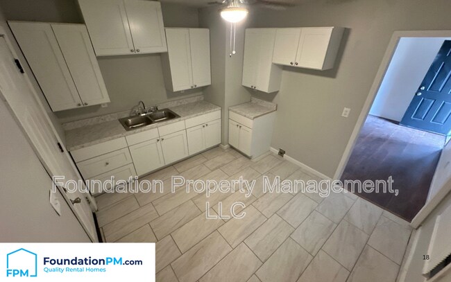 Foto del edificio - 1663 Humber St