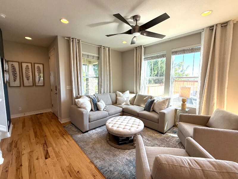Foto principal - 10777 E 28th Pl