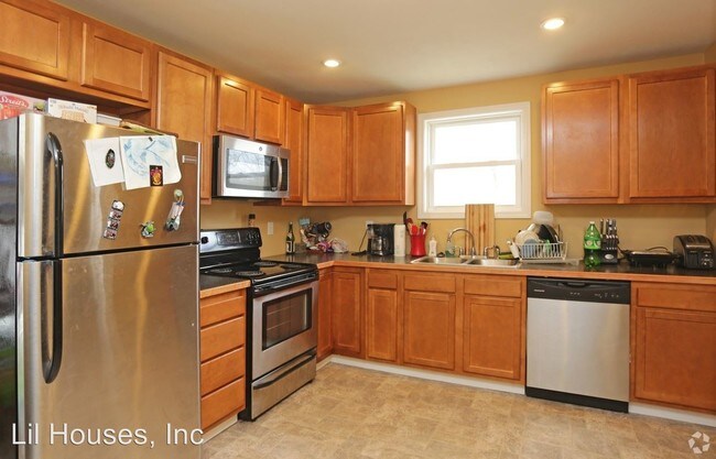 Foto del edificio - 2 br, 1 bath Room For Rent - 205 Robert Drive