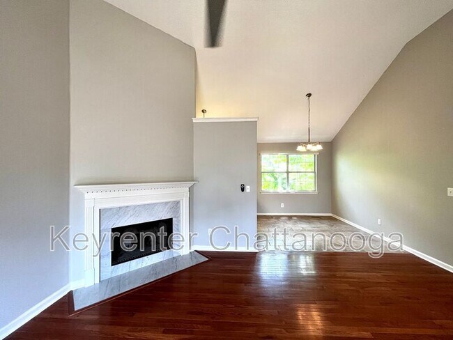 Building Photo - 4108 Lost Oaks Dr