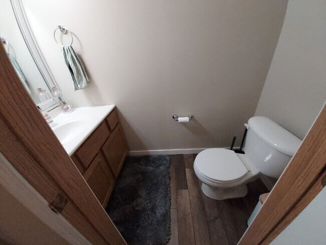 Foto del edificio - Nice 3 Bedroom 1.5 Bathroom Townhome in Hu...
