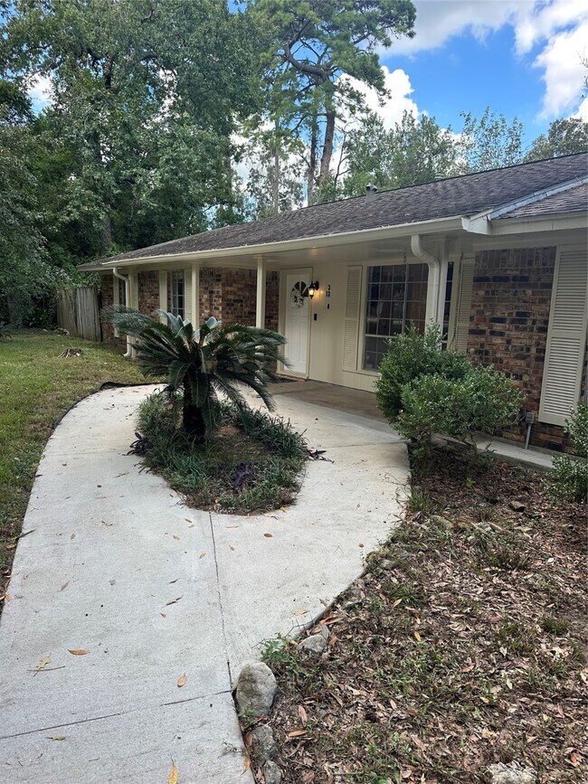 Building Photo - 3310 Brooktree Ln