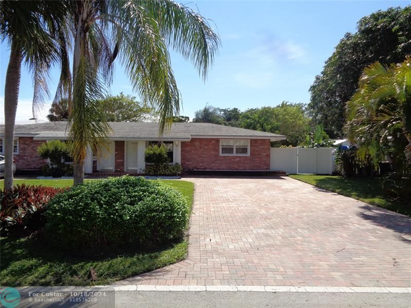 Primary Photo - 2734 NE 28th Ct