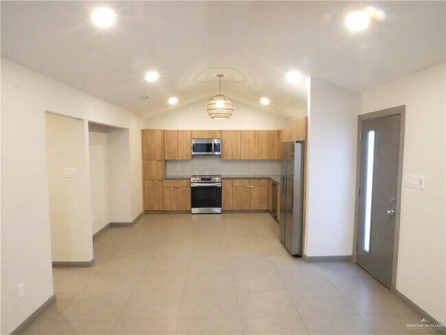 Foto del edificio - 23 Iris Ave