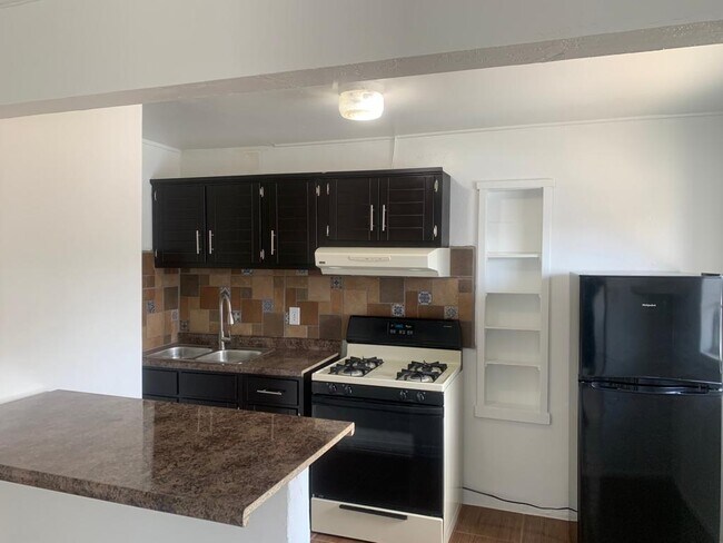 Foto del edificio - 524 N Mesquite St