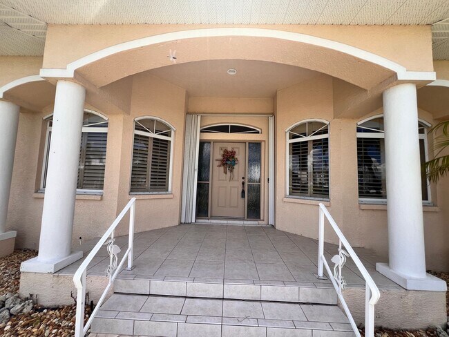 Foto del edificio - FURNISHED - ANNUAL OR SEASONAL WATERFRONT ...