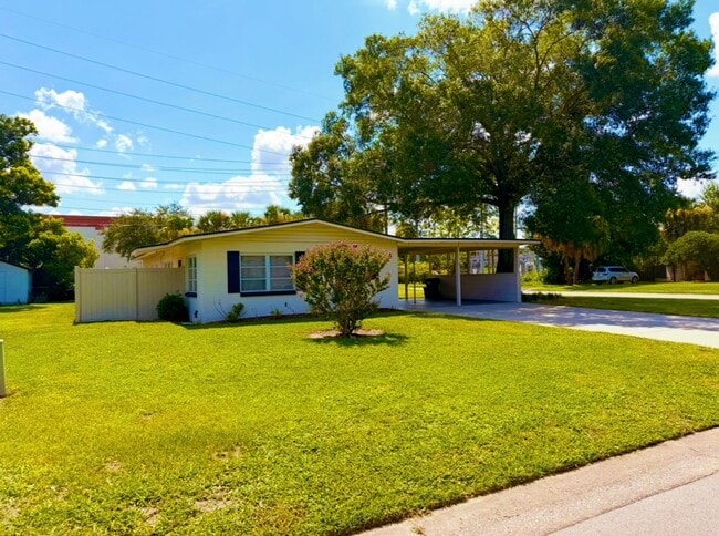 Photo - Modern Updated 3/2 in Winter Park Estates House