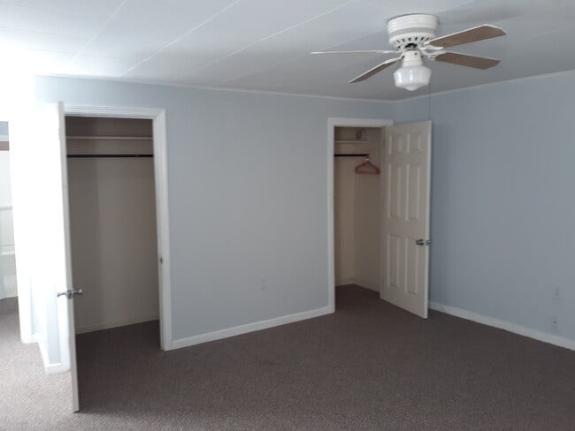 Master.bedroom closets - 421 Union St