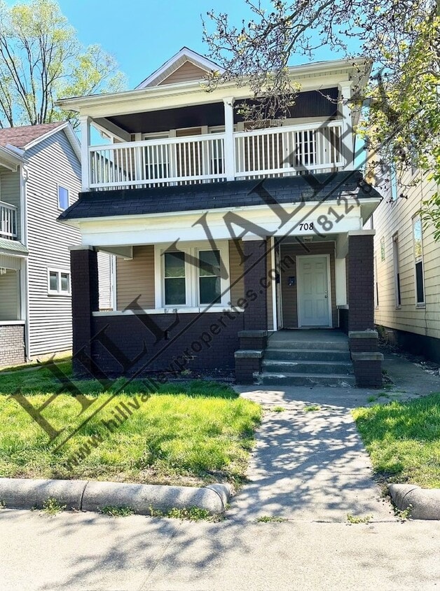 708 S 7th St Unit Apt 1, Terre Haute, IN 47807 Room for Rent in Terre