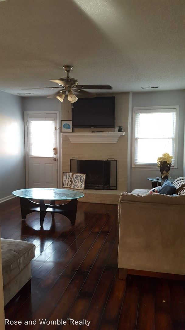 Foto del edificio - 4024 Lombard Dr